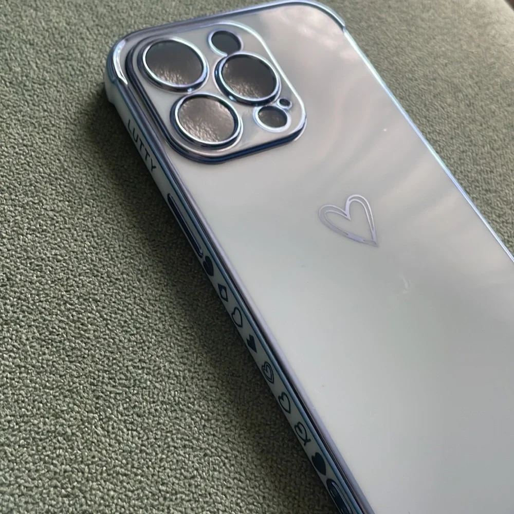 NWT iPhone 13 Pro Heart Baby Blue Case